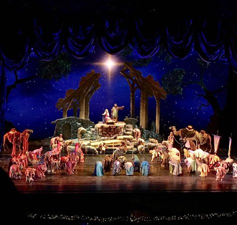 beautiful-nativity-scene