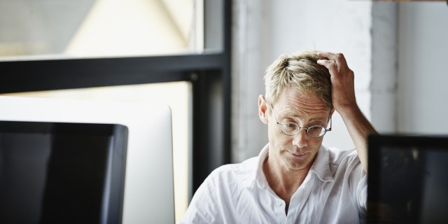 o-MATURE-MAN-SCRATCHING-HEAD-facebook